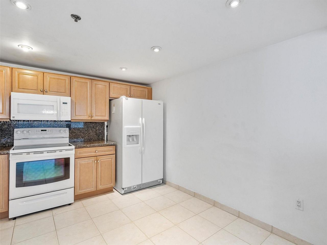 210 174th St, Unit 2005, Sunny Isles Beach, FL 33160 Photo