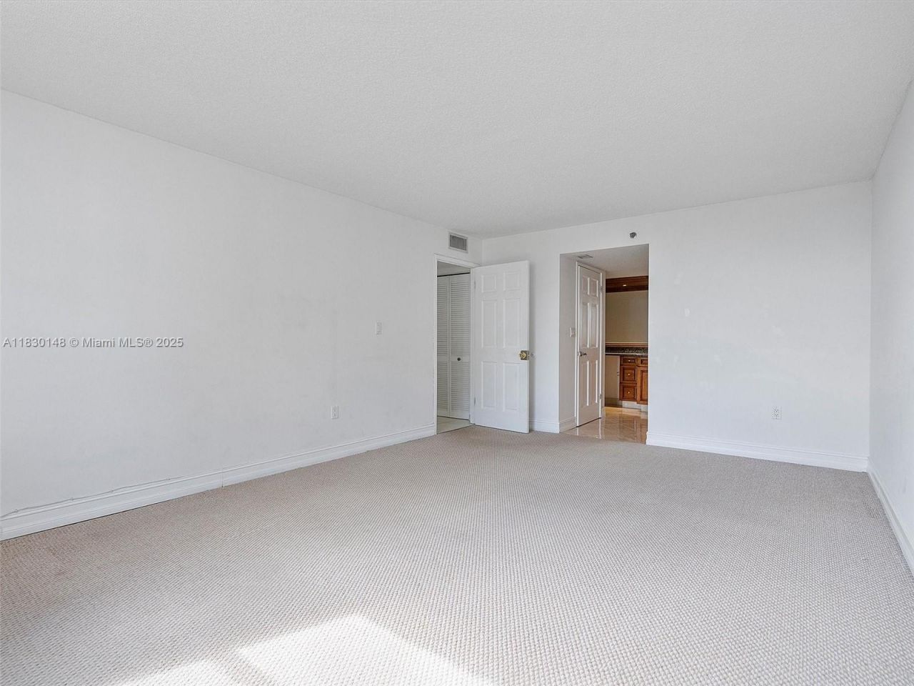 210 174th St, Unit 2005, Sunny Isles Beach, FL 33160 Photo