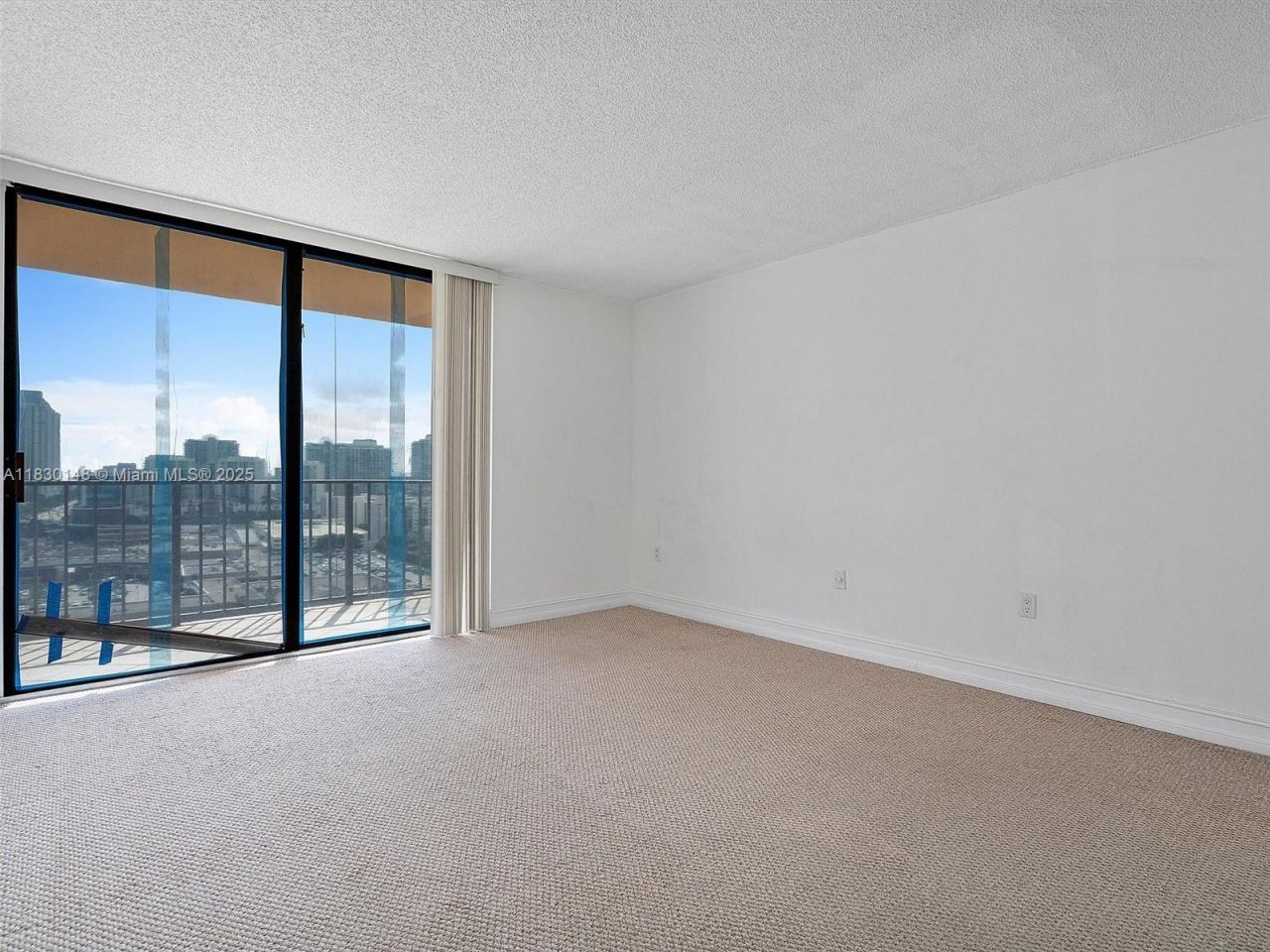 210 174th St, Unit 2005, Sunny Isles Beach, FL 33160 Photo