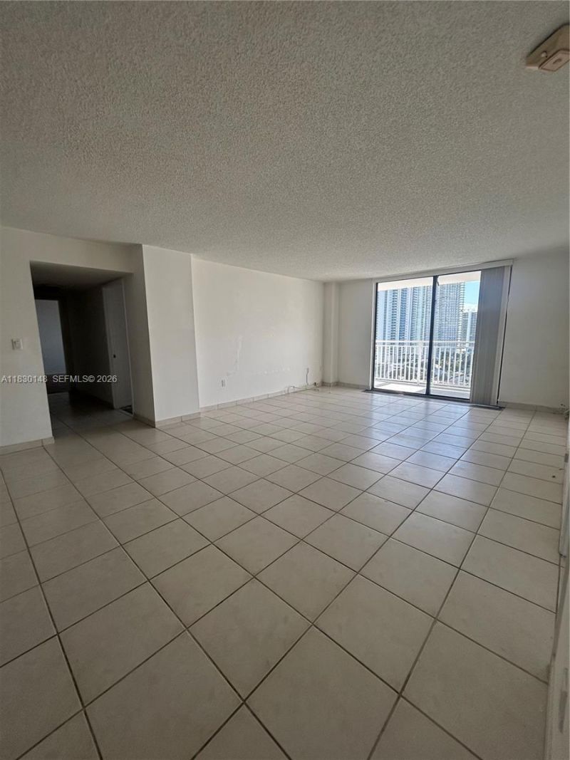 210 174th St, Unit 2005, Sunny Isles Beach, FL 33160 Photo