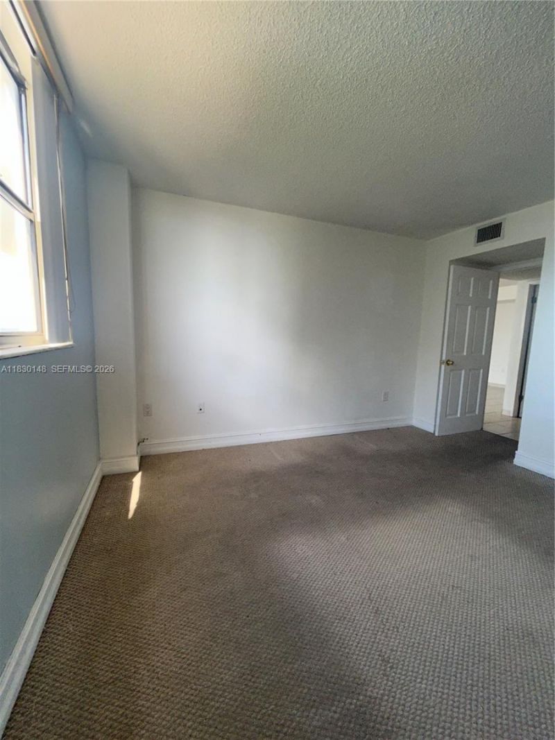 210 174th St, Unit 2005, Sunny Isles Beach, FL 33160 Photo