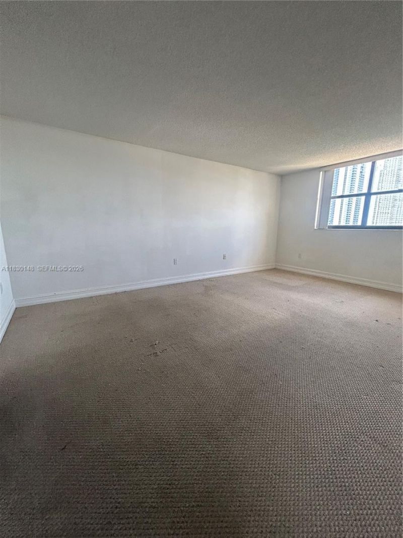 210 174th St, Unit 2005, Sunny Isles Beach, FL 33160 Photo