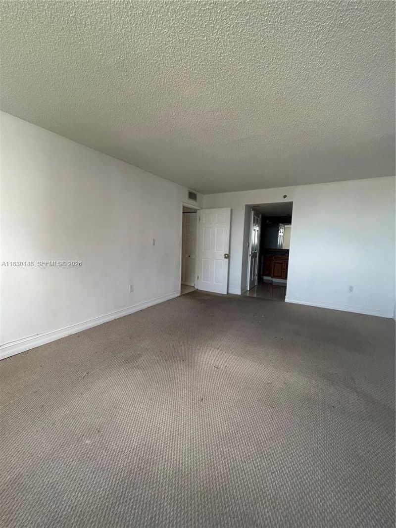 210 174th St, Unit 2005, Sunny Isles Beach, FL 33160 Photo