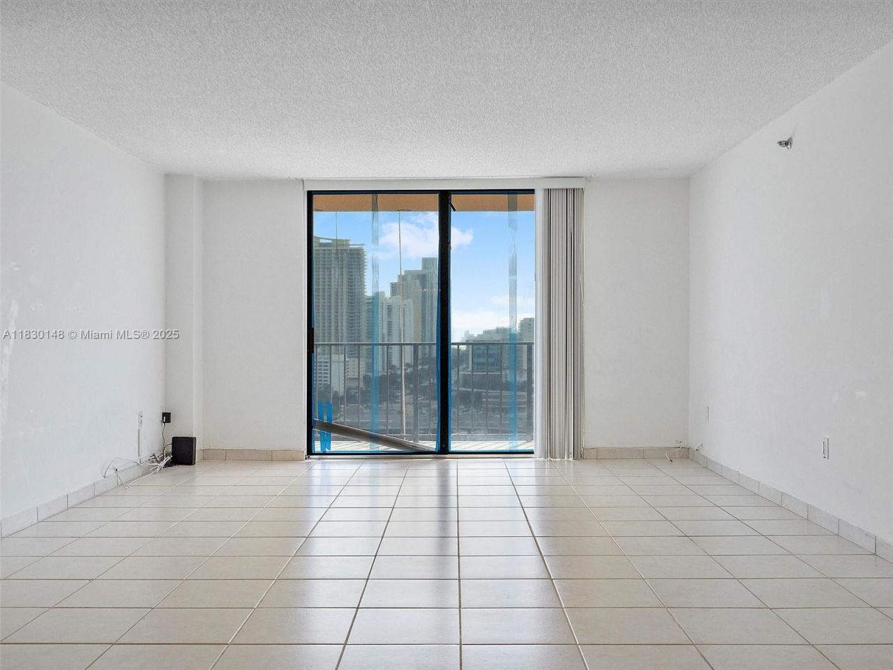 210 174th St, Unit 2005, Sunny Isles Beach, FL 33160 Photo