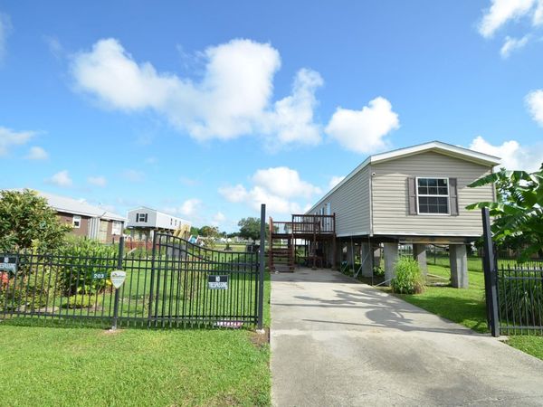 203 Santa Monica Drive, Houma, LA 70363