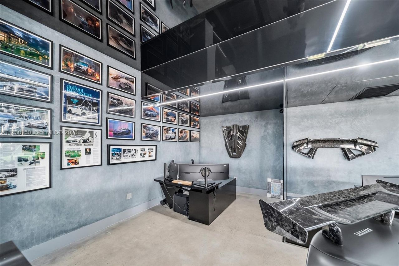 100 NW 36th St, Miami, FL 33127 Photo