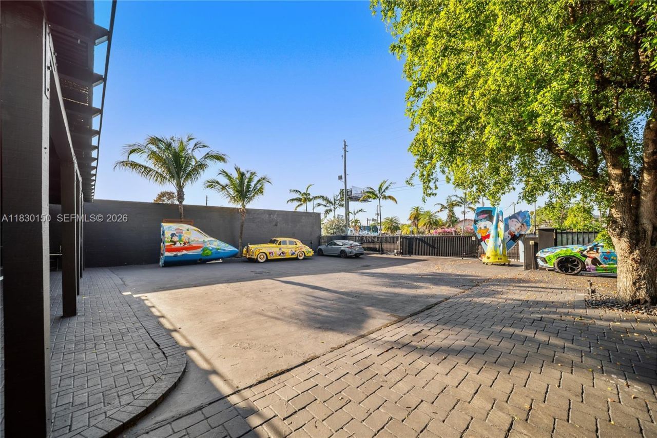 100 NW 36th St, Miami, FL 33127 Photo