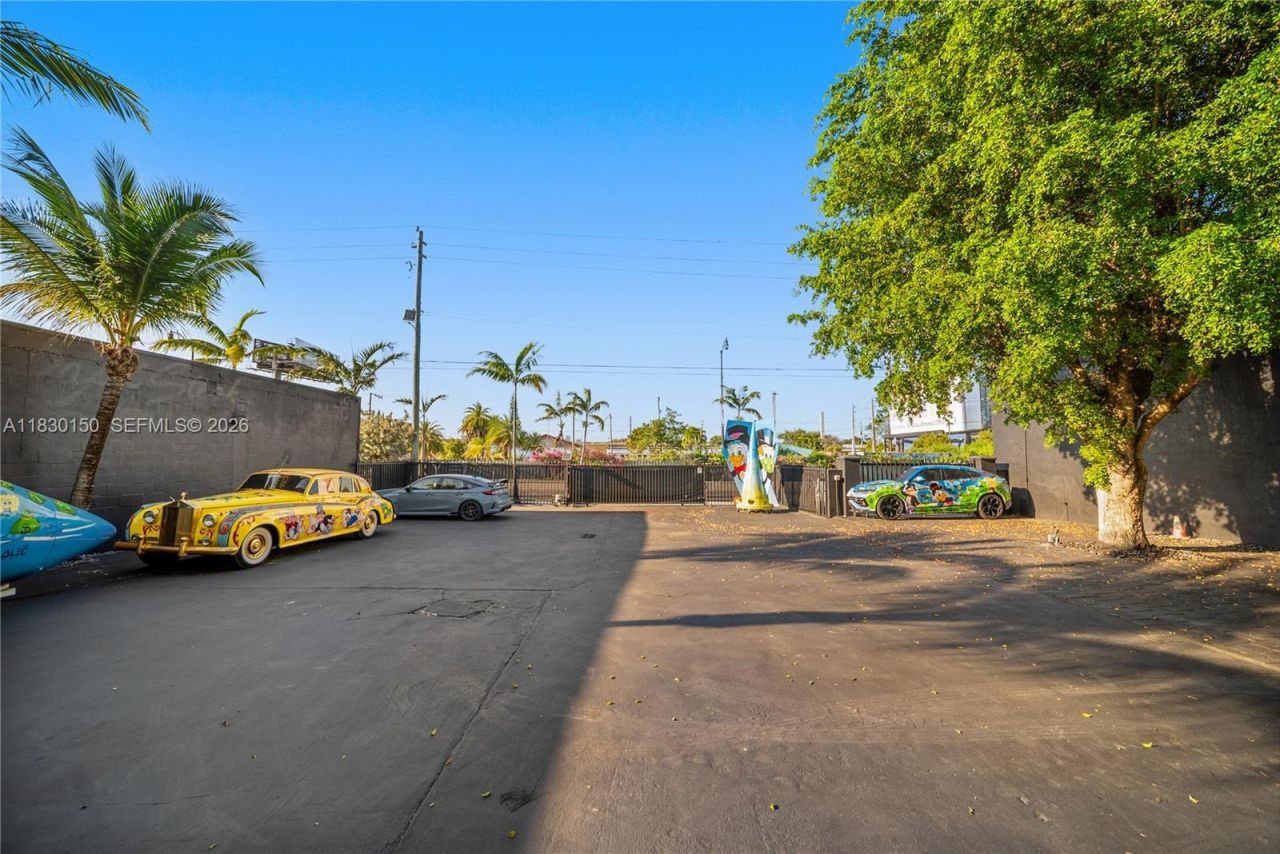 100 NW 36th St, Miami, FL 33127 Photo