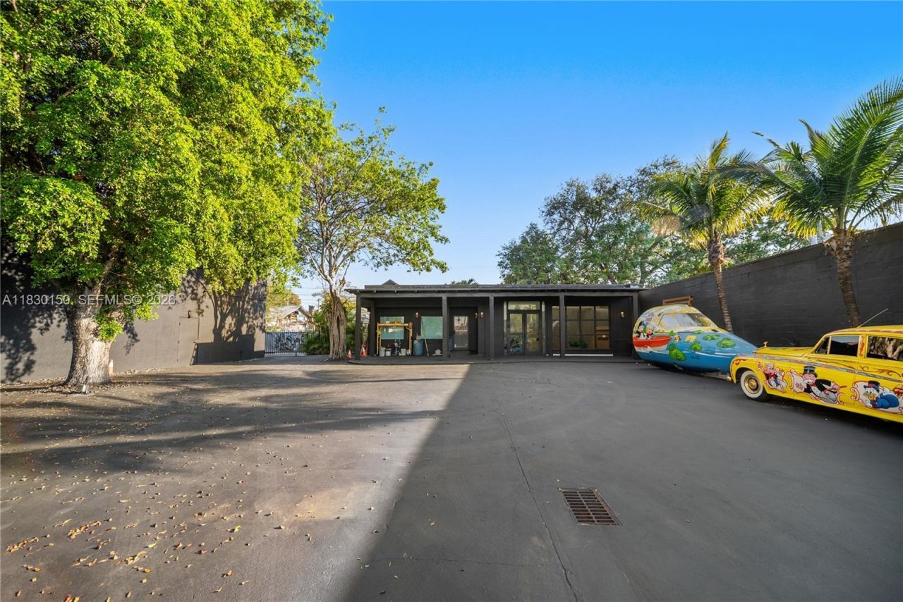 100 NW 36th St, Miami, FL 33127 Photo