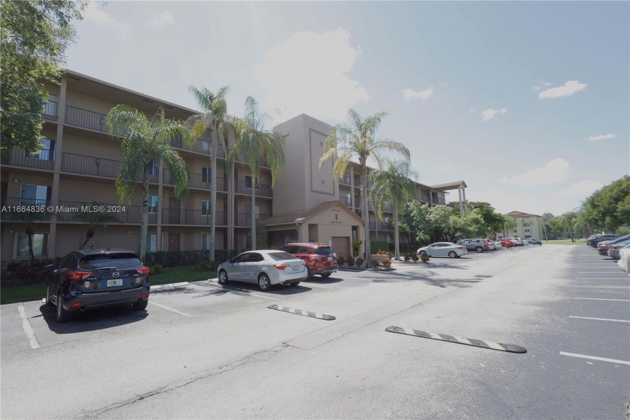 12750 SW 15th St, Unit 106D, Pembroke Pines, FL 33027 Photo