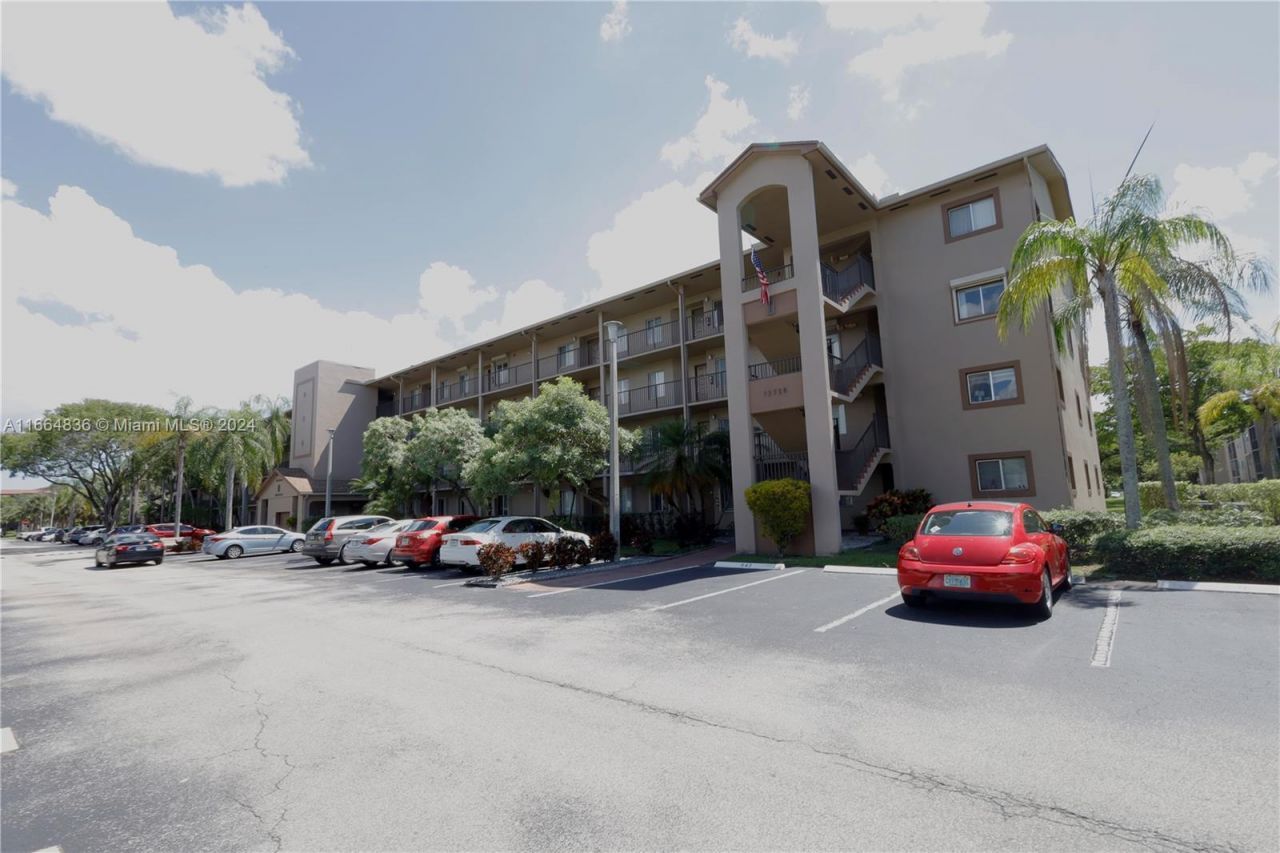 12750 SW 15th St, Unit 106D, Pembroke Pines, FL 33027 Photo