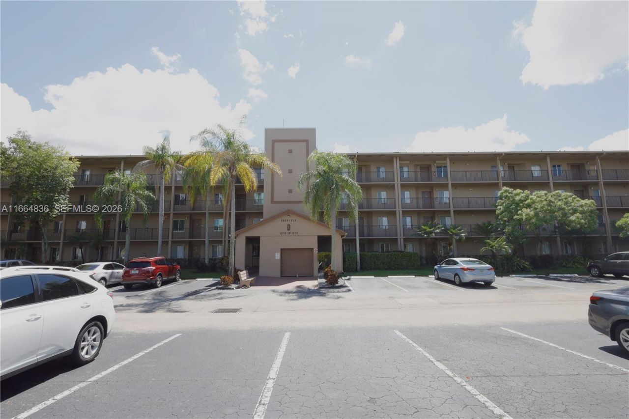 12750 SW 15th St, Unit 106D, Pembroke Pines, FL 33027 Photo