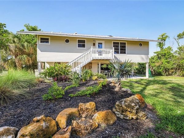 3659 Schooner LN, ST. JAMES CITY, FL 33956