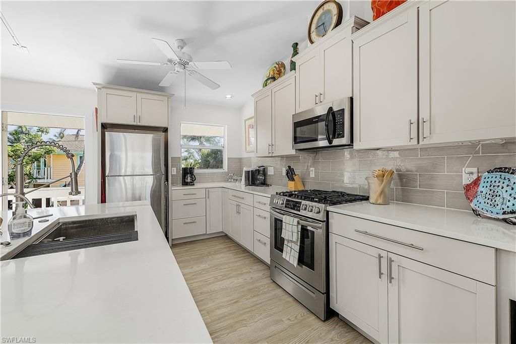 3659 Schooner Ln, Saint James City, FL 33956 Photo