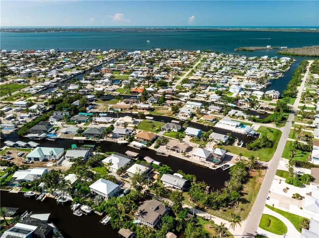 3659 Schooner Ln, Saint James City, FL 33956 Photo