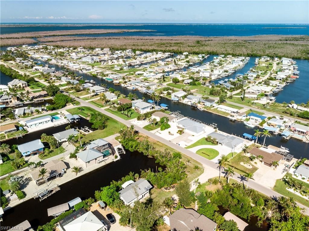 3659 Schooner Ln, Saint James City, FL 33956 Photo