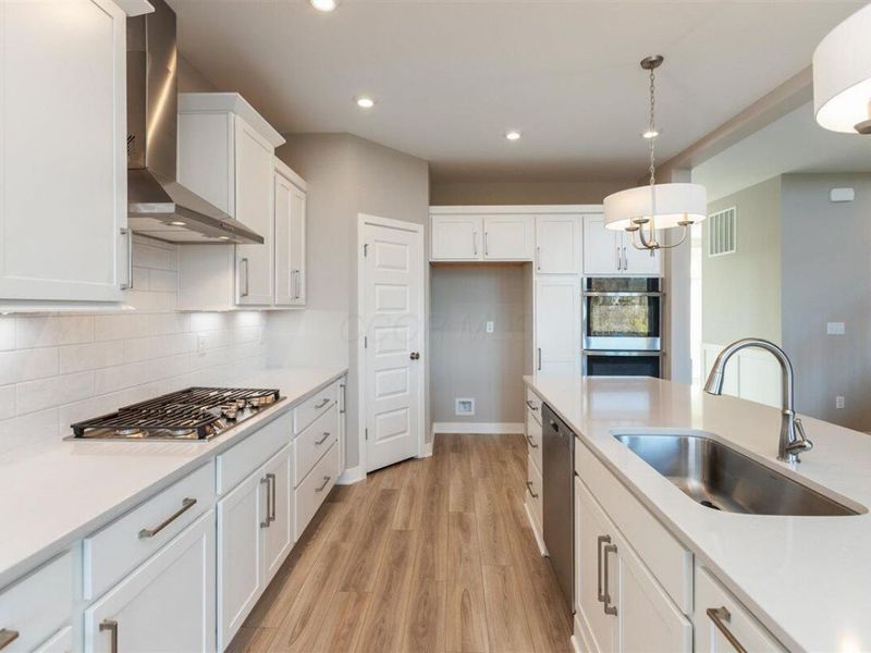 6736 Brookview Place, Hilliard, OH 43026 Photo 9