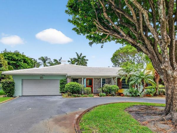 1095 Hibiscus Lane, Delray Beach, FL 33444