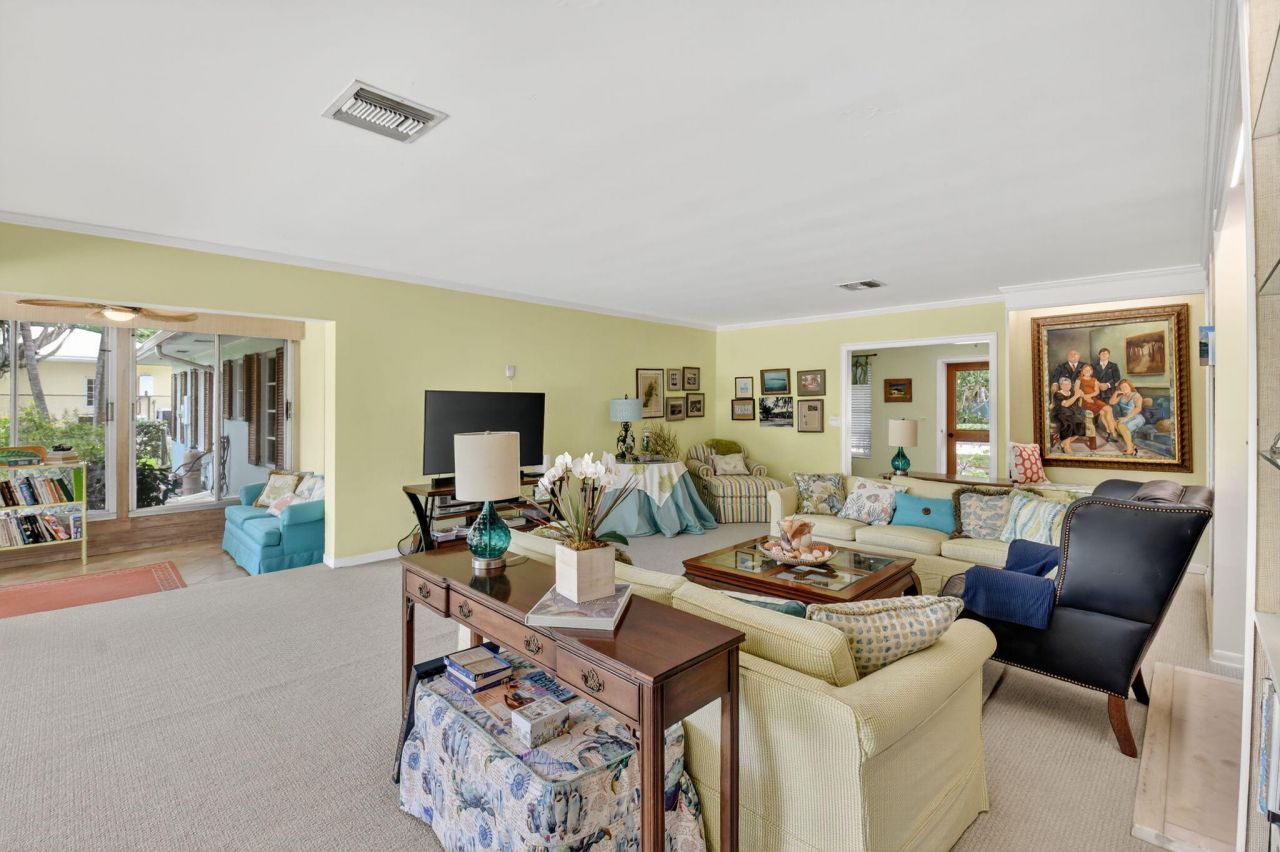 1095 Hibiscus Lane, Delray Beach, FL 33444 Photo