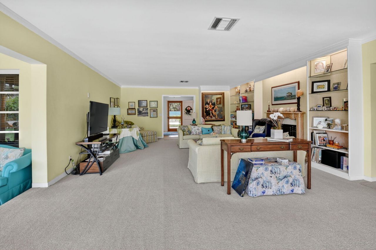 1095 Hibiscus Lane, Delray Beach, FL 33444 Photo