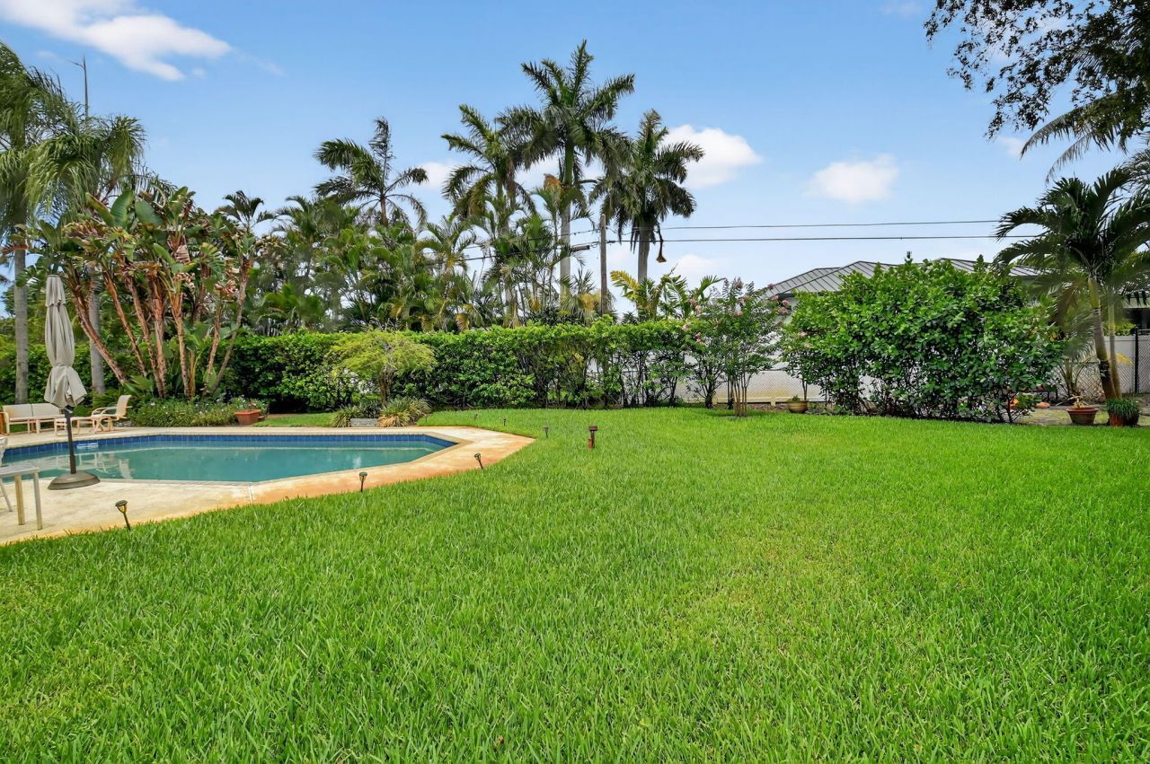 1095 Hibiscus Lane, Delray Beach, FL 33444 Photo