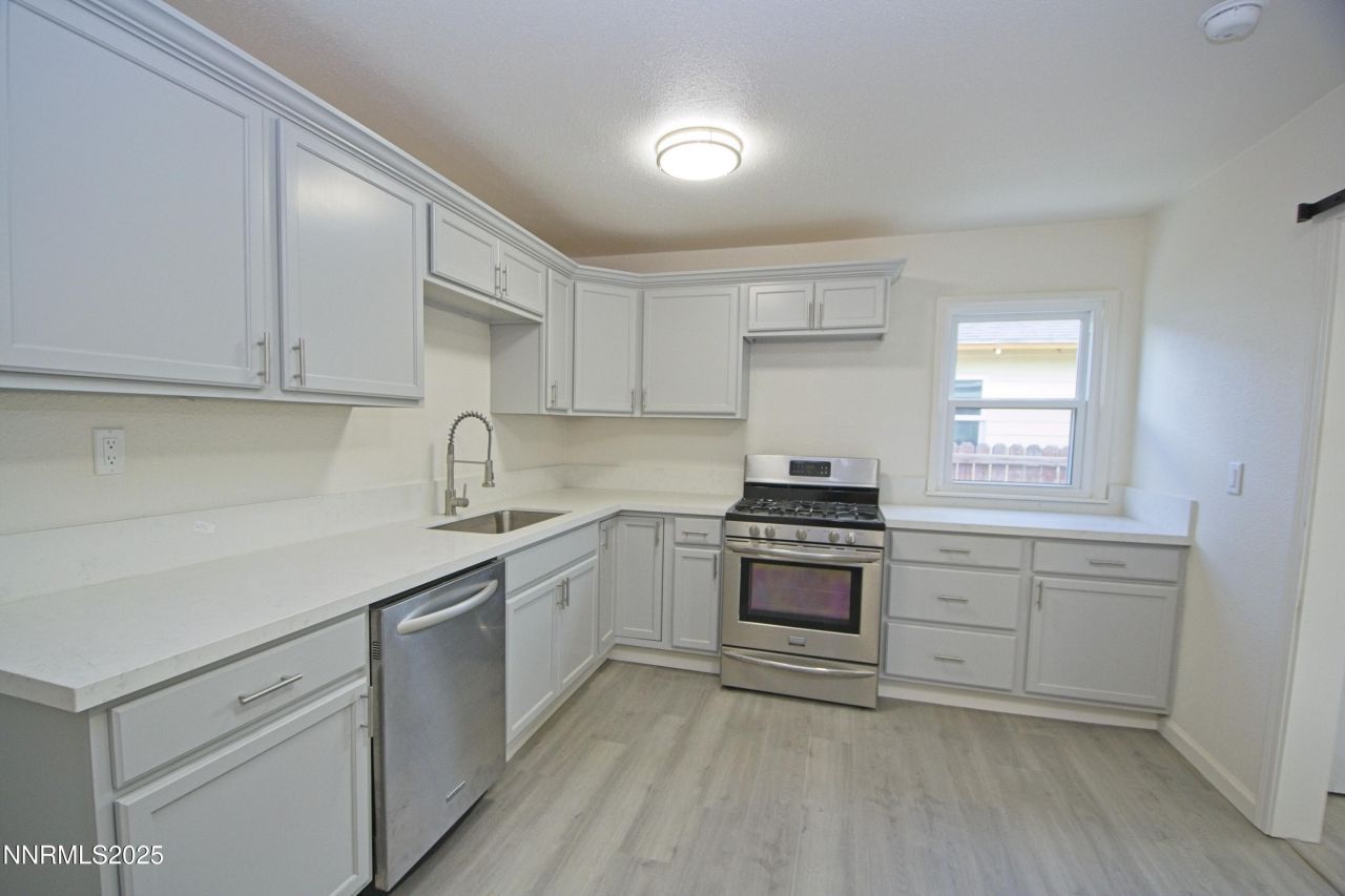985 10th Street, Sparks, NV 89431 Photo