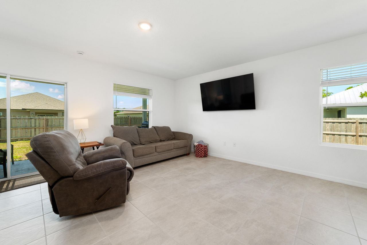 1312 SW Calmar Avenue, Unit 164, Port Saint Lucie, FL 34953 Photo