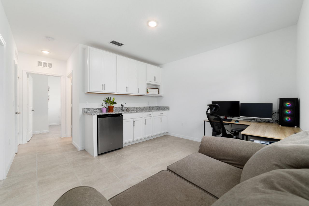 1312 SW Calmar Avenue, Unit 164, Port Saint Lucie, FL 34953 Photo