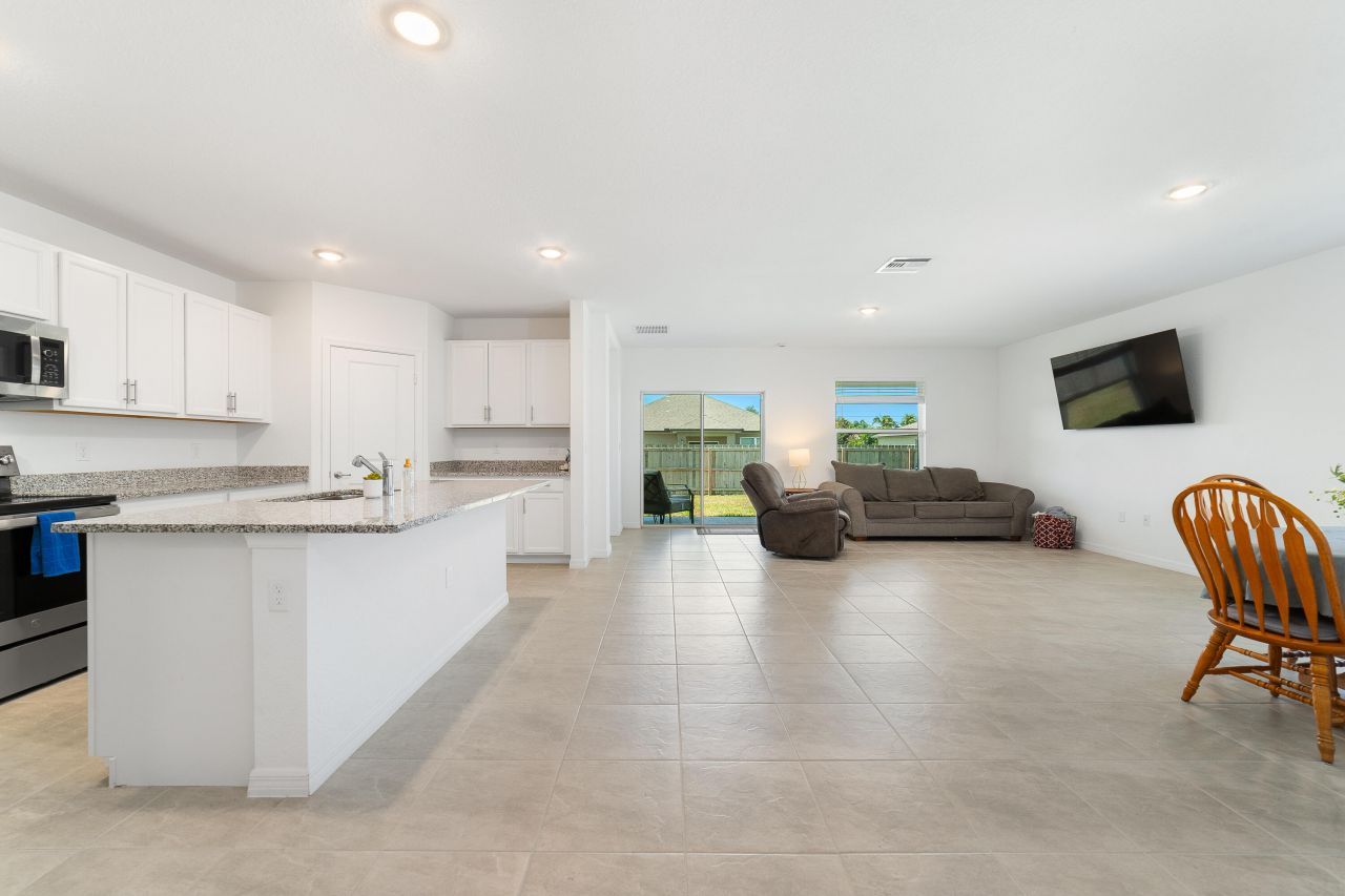 1312 SW Calmar Avenue, Unit 164, Port Saint Lucie, FL 34953 Photo