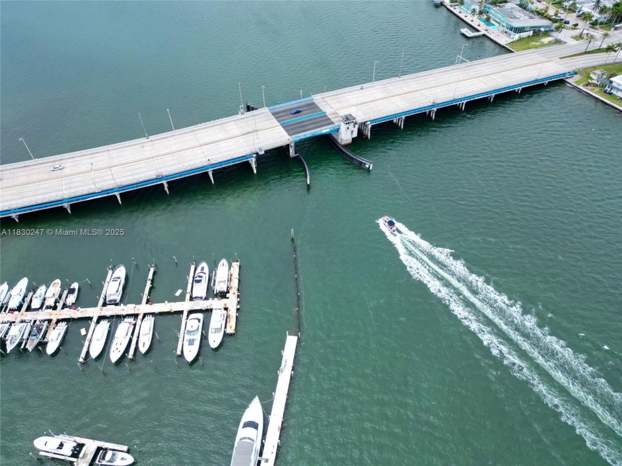 7601 E Treasure Dr #c-108, North Bay Village, FL 33141 Photo