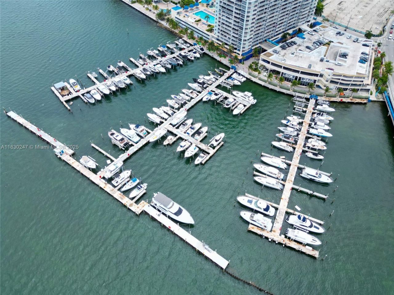 7601 E Treasure Dr #c-108, North Bay Village, FL 33141 Photo