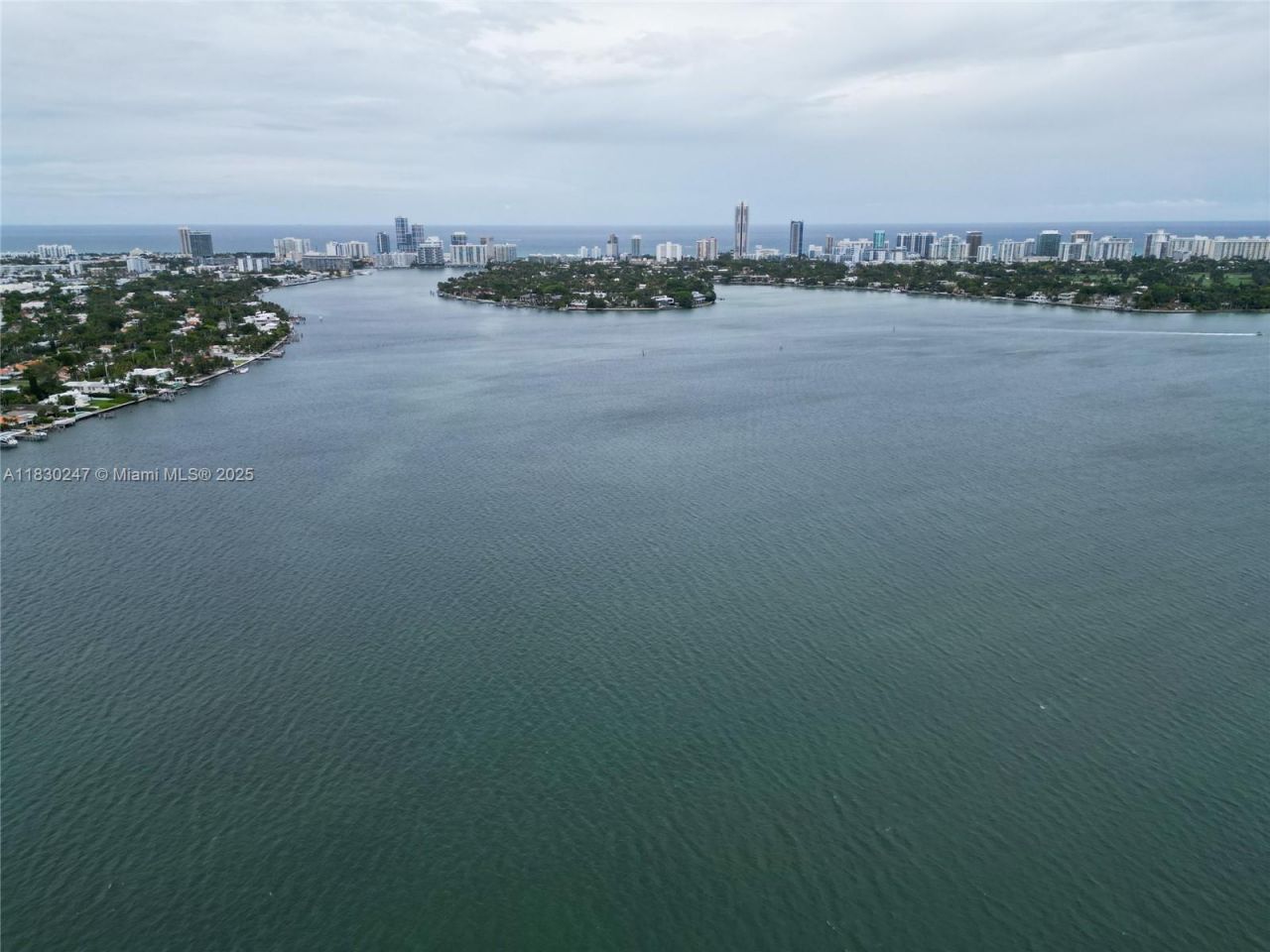 7601 E Treasure Dr #c-108, North Bay Village, FL 33141 Photo