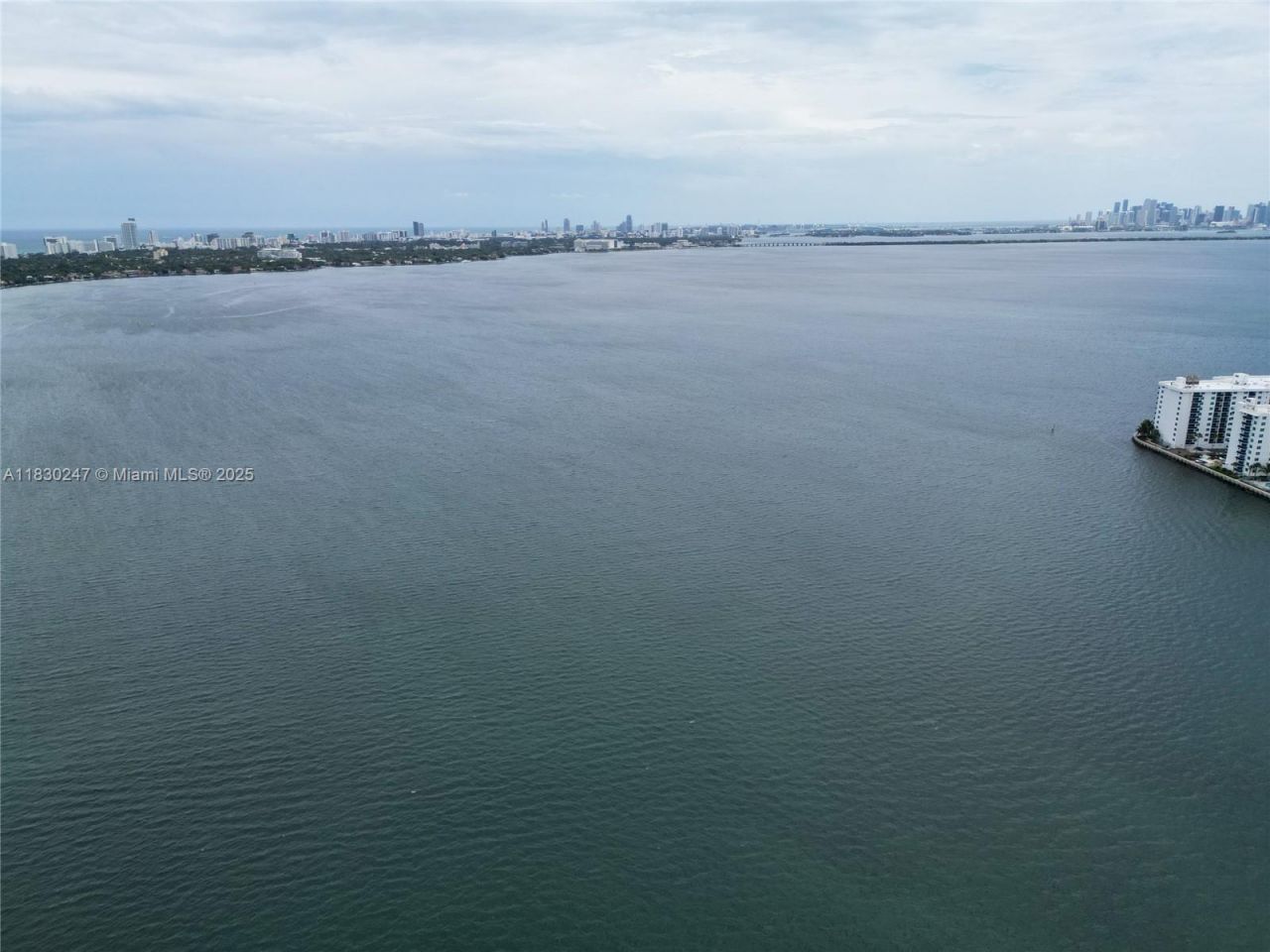 7601 E Treasure Dr #c-108, North Bay Village, FL 33141 Photo