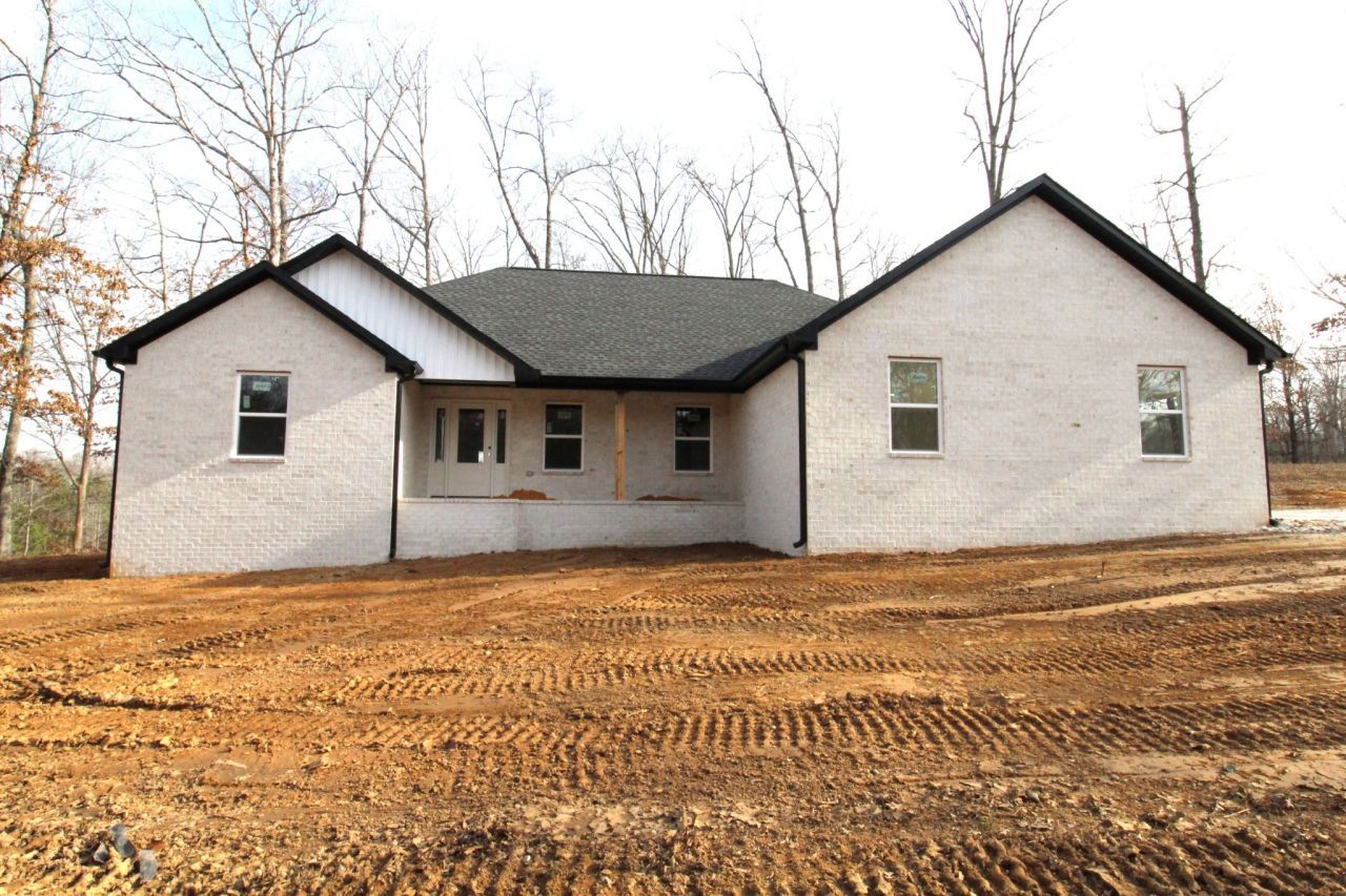 440 Oak Point Dr, Lexington, TN 38351 Main Photo