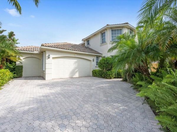 2514 Players Court, Wellington, FL 33414