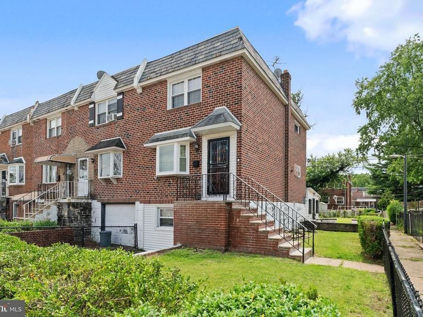 2426 S Rosella Street, Philadelphia, PA 19153 Main Photo