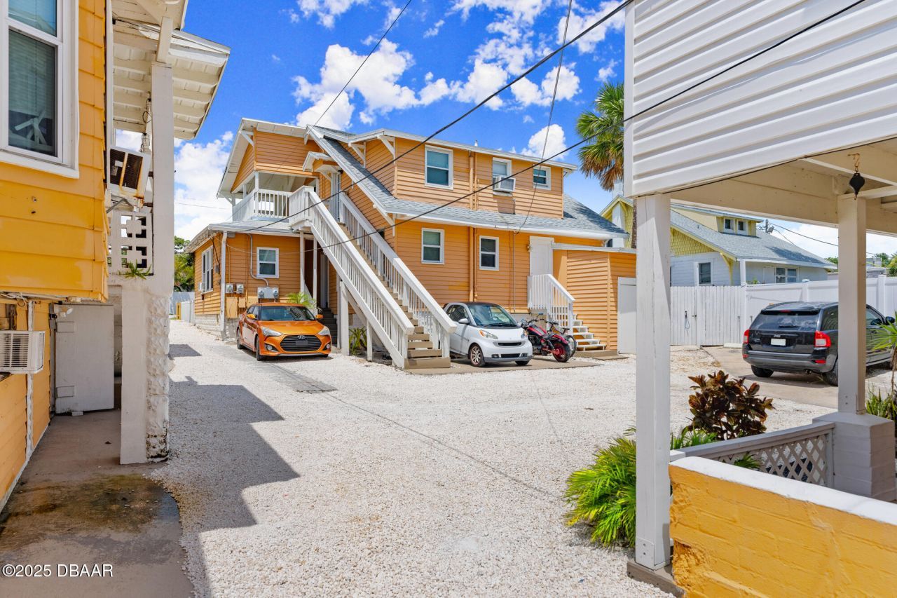 23 S Hollywood Avenue, Daytona Beach, FL 32118 Photo