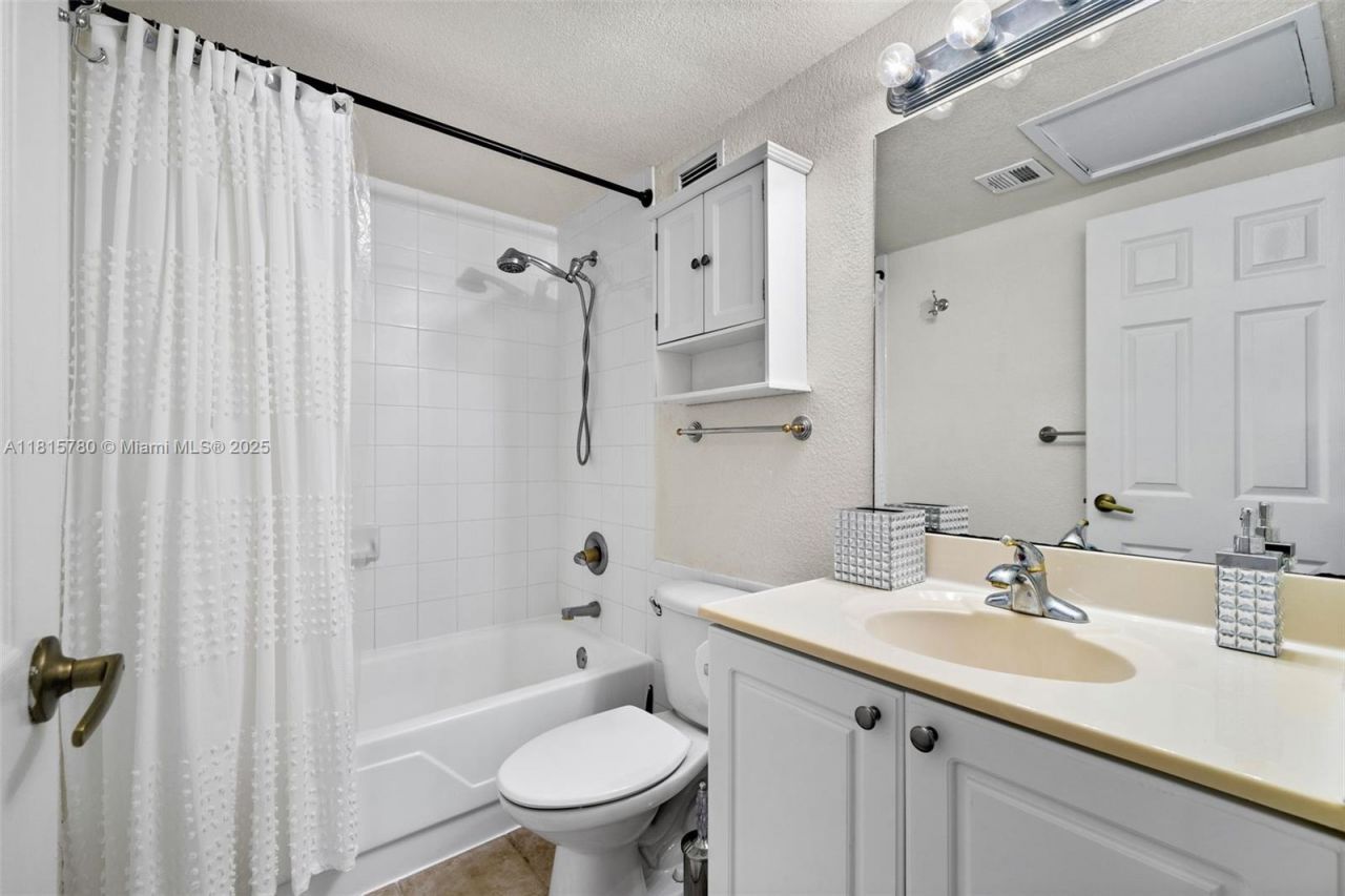 2501 S Ocean Dr, Unit PH39, Hollywood, FL 33019 Photo