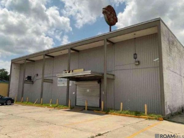 2255 N Foster Dr, Baton Rouge, LA 70806