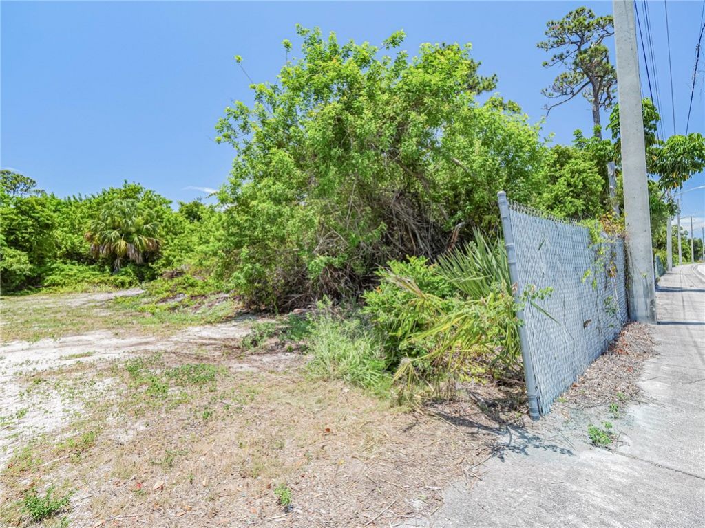 2551 St Lucie Boulevard, Fort Pierce, FL 34946 Photo