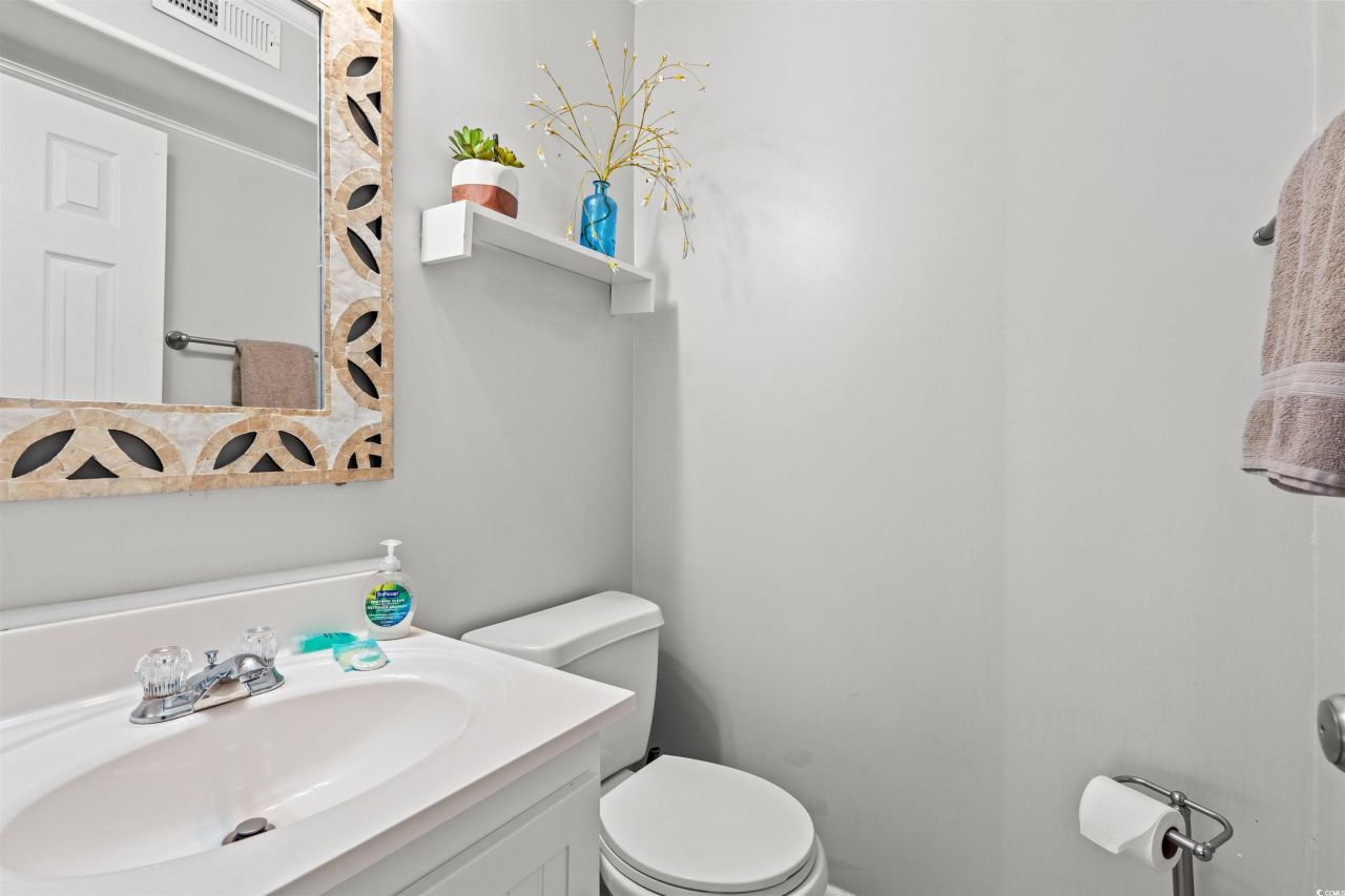 208 N Ocean Blvd. Photo 24