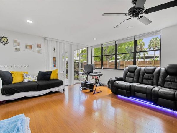 3350 NE 192nd St, Unit 1L-B, Aventura, FL 33180