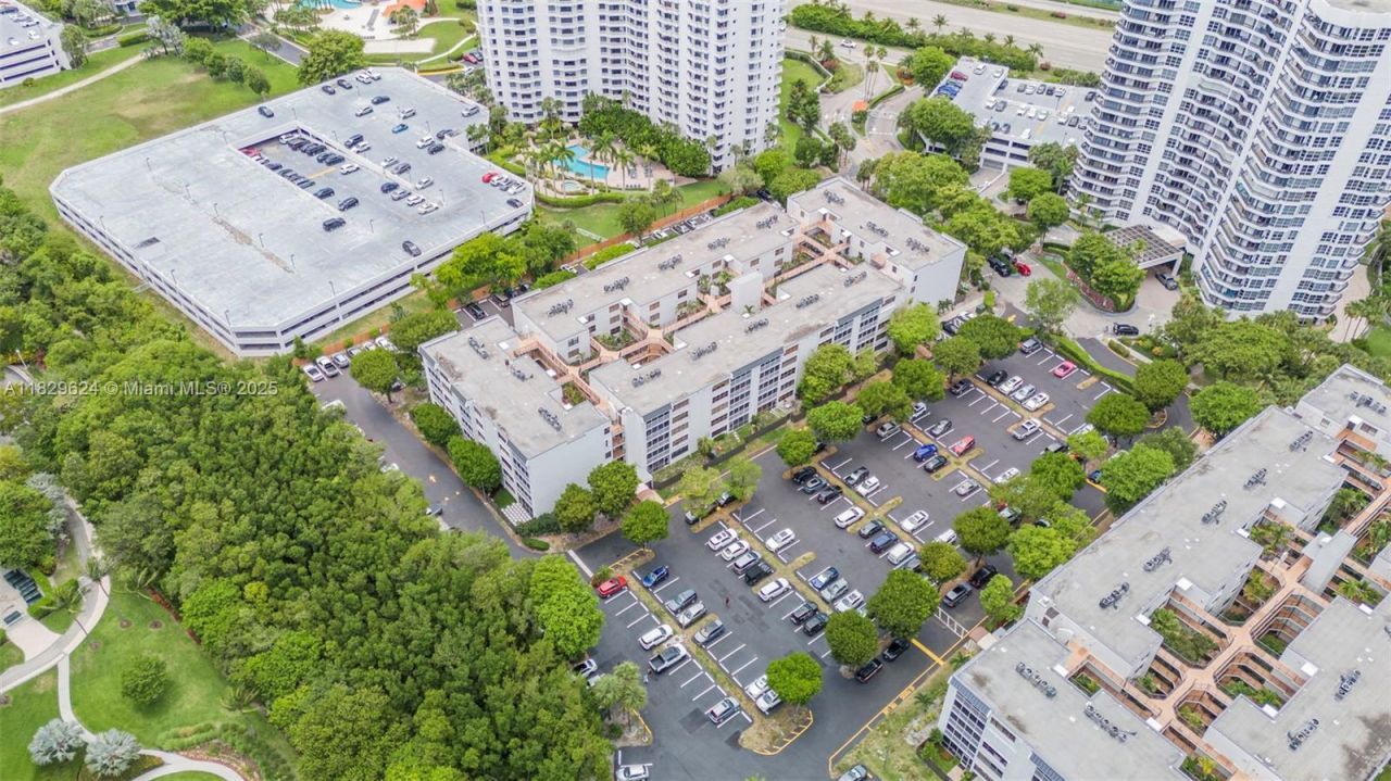 3350 NE 192nd St, Unit 1L-B, Aventura, FL 33180 Photo