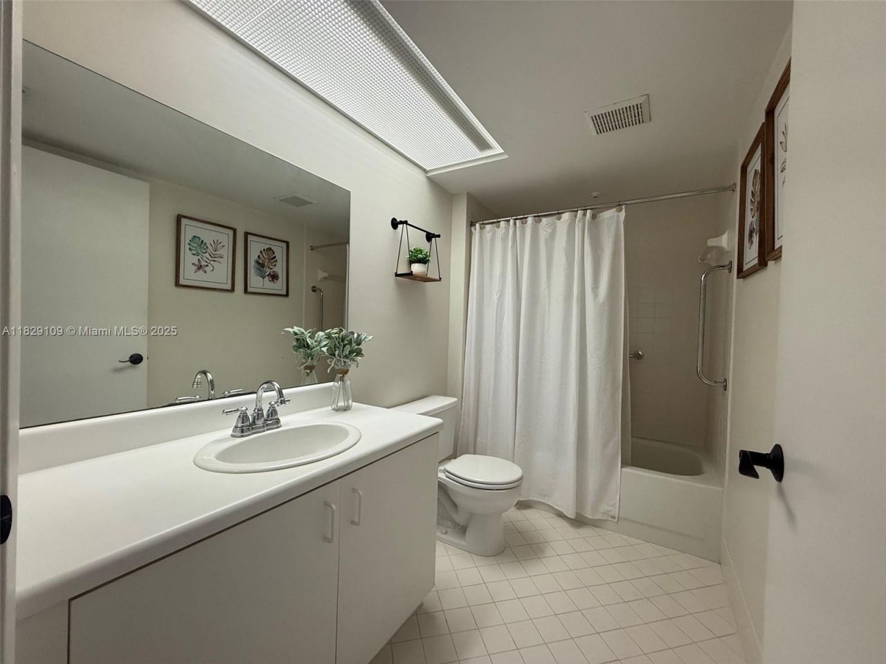 1400 SW 137th Ave, Unit 411F, Pembroke Pines, FL 33027 Photo