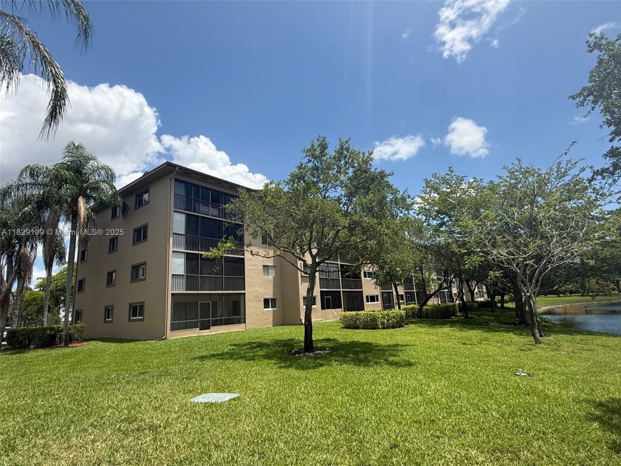 1400 SW 137th Ave, Unit 411F, Pembroke Pines, FL 33027 Photo