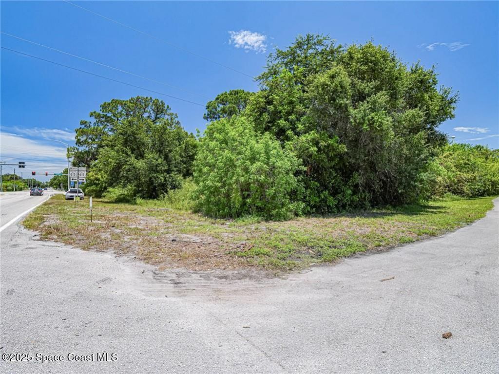 2551 St Lucie Boulevard, Fort Pierce, FL 34951 Photo