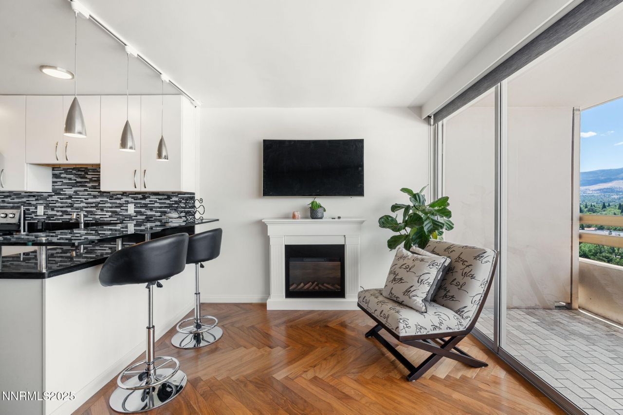 100 N Arlington Avenue, Unit 17G, Reno, NV 89501 Photo