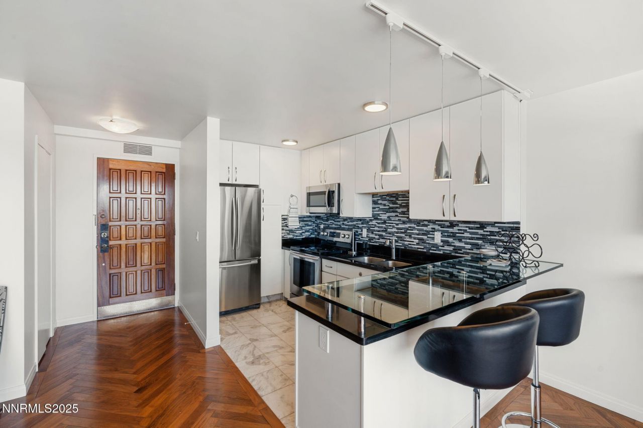 100 N Arlington Avenue, Unit 17G, Reno, NV 89501 Photo