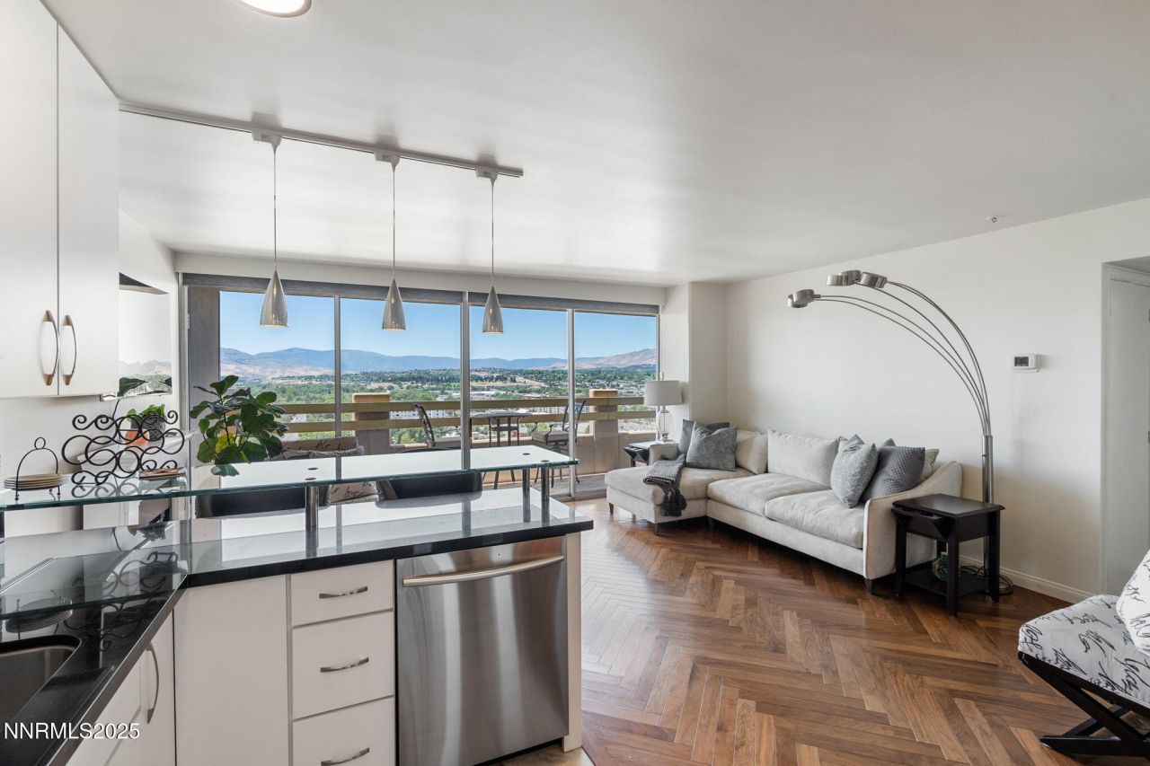 100 N Arlington Avenue, Unit 17G, Reno, NV 89501 Photo