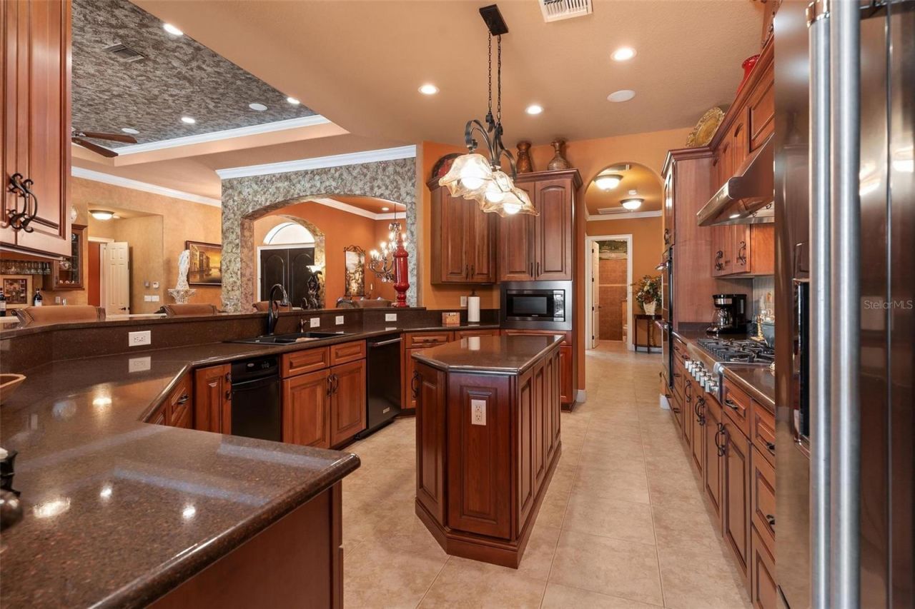 5235 Greens Drive, Lady Lake, FL 32159 Photo